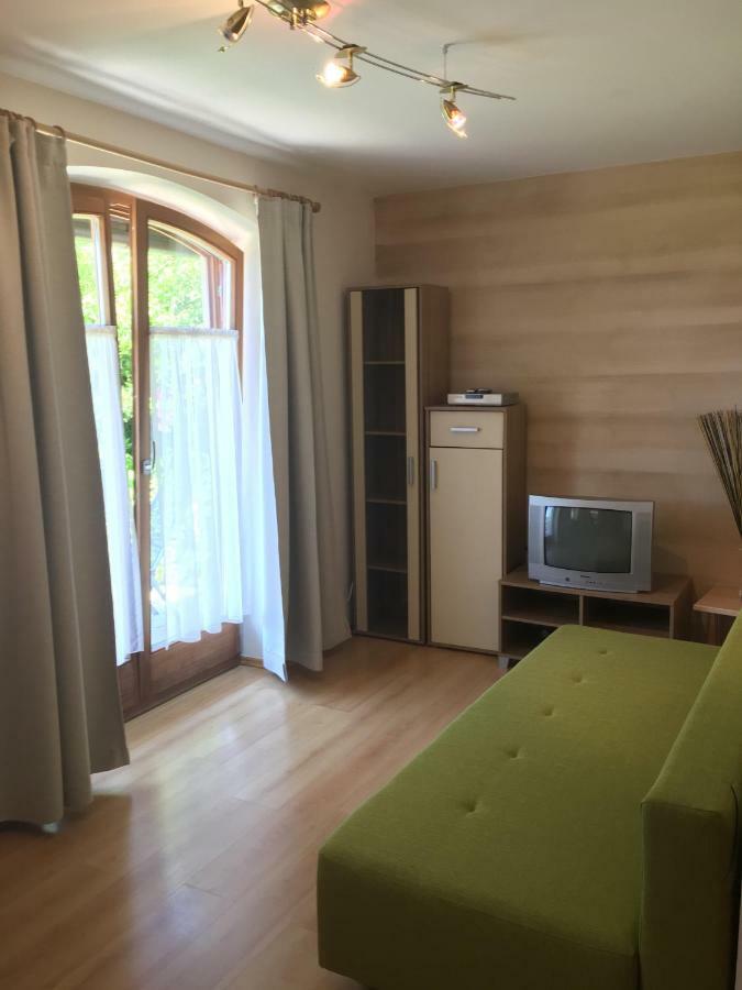 Apartment mit Terrasse